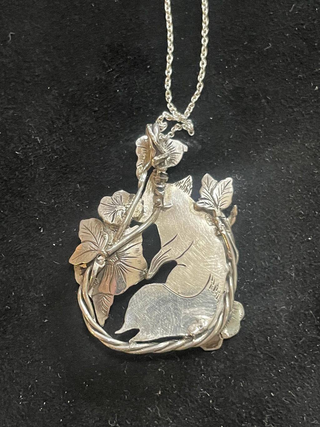 Floral Respite- Argentium Silver Fox Sculpture Pendant With Gold Inlay